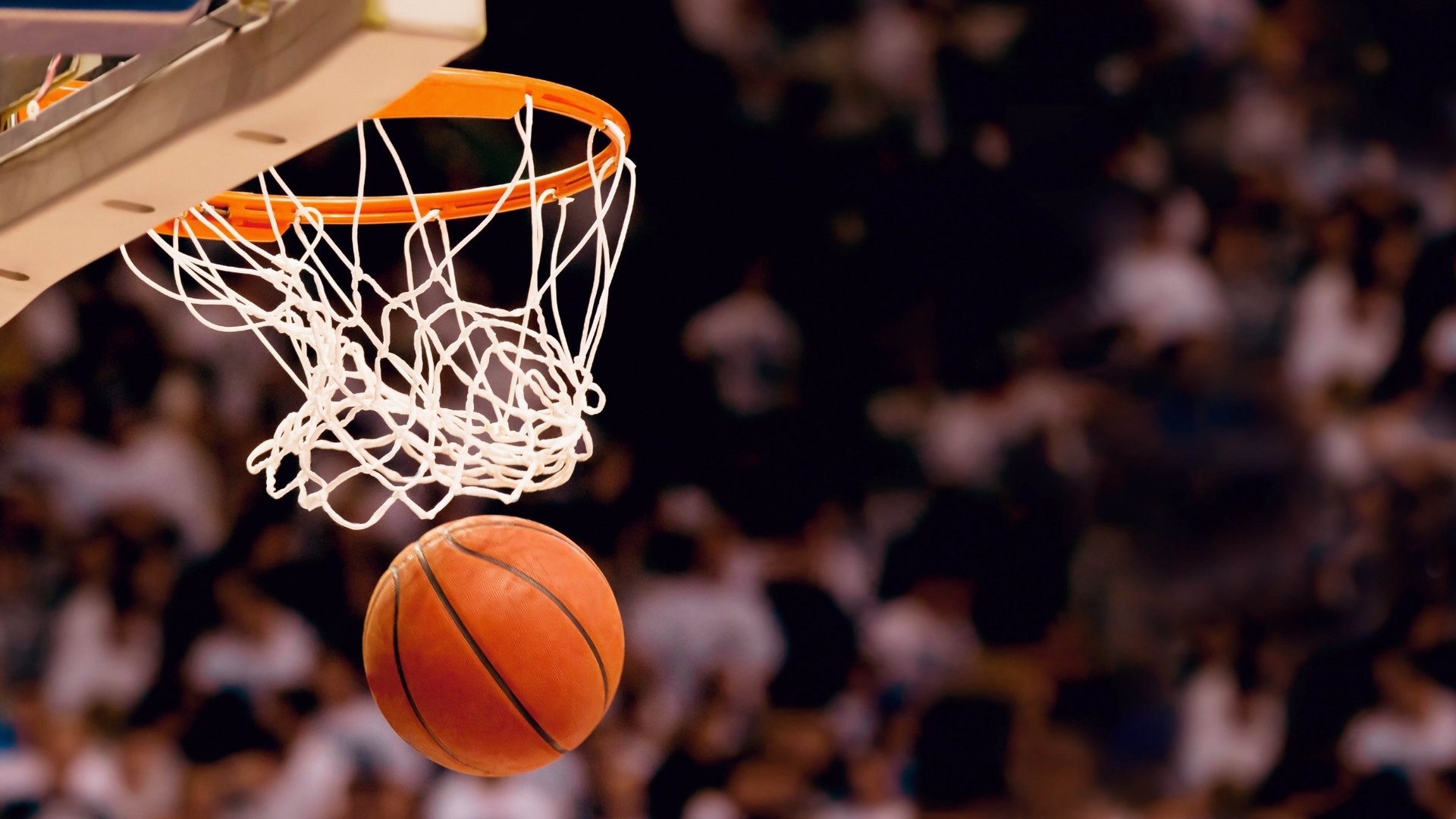 太狠了！今夜NBA三场大戏，猛龙压哨绝杀创里程碑，国王强势反弹，森林狼复出首秀风云突变